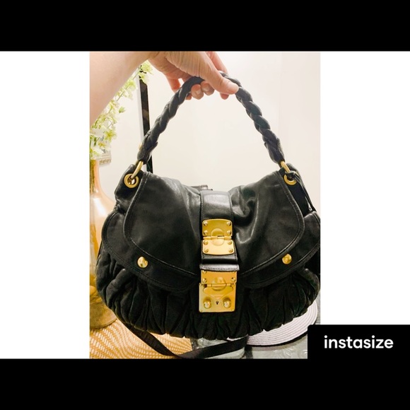 👜 Miu Miu Leather Matelasse Hobo 👜💯 authentic NO OFFER TAKEN - FINAL PRICE - Picture 1 of 7